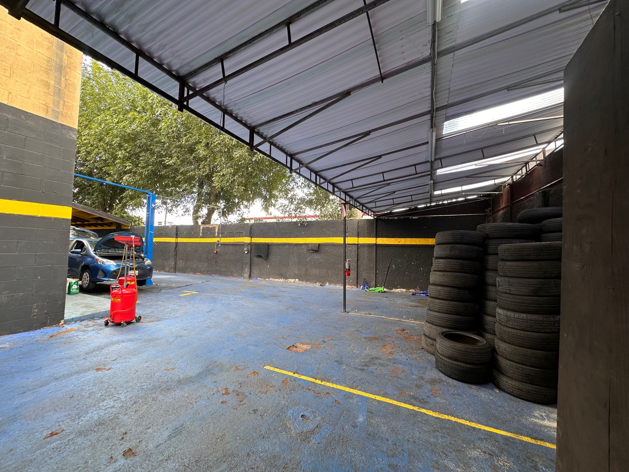 Covered service area
